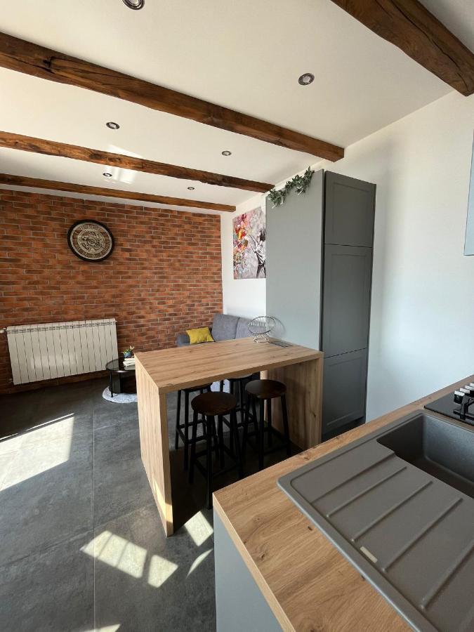 Apartman Sara S Pogledom Na More Lovran Exteriér fotografie