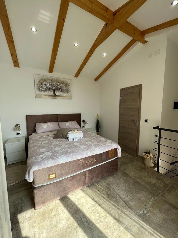 Apartman Sara S Pogledom Na More Lovran Exteriér fotografie
