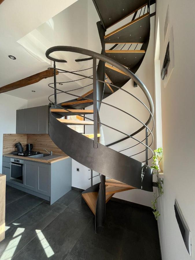 Apartman Sara S Pogledom Na More Lovran Exteriér fotografie